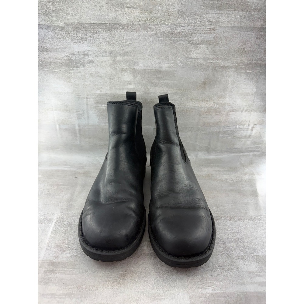 Born  F55503 Black Leather Chelsea Boots Lug Sole Women Size 7M